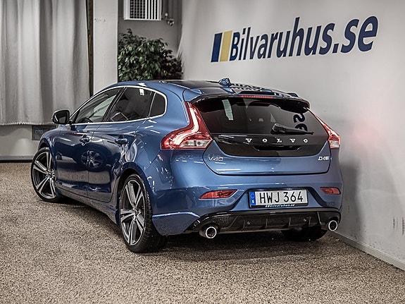 Volvo V40 4 of 5