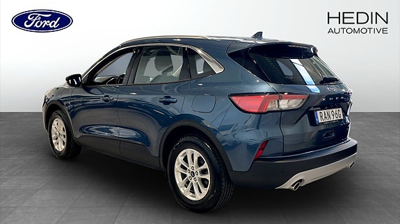 Ford Kuga 2 of 5