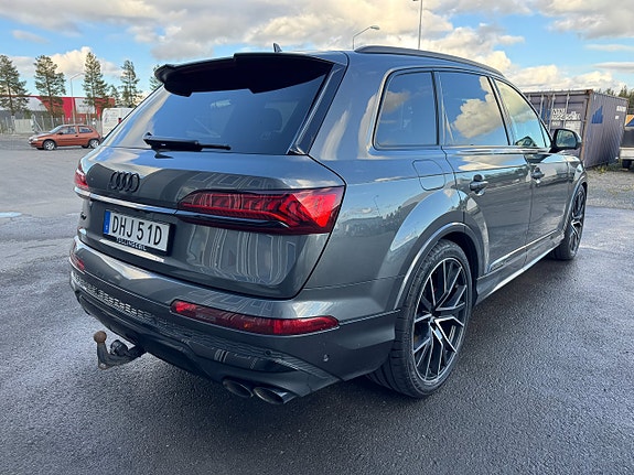 Audi SQ7 5 of 5
