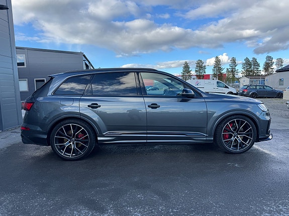 Audi SQ7 6 of 26