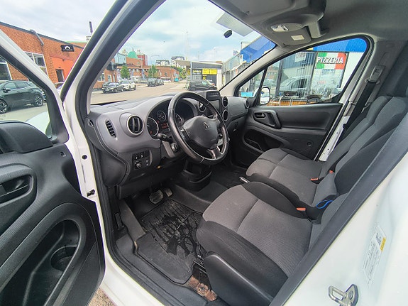 Peugeot Partner Electric 9 of 13