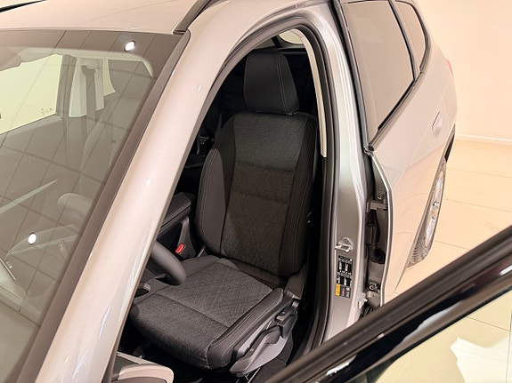 BMW X1 4 of 12