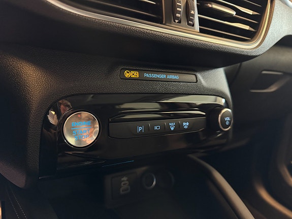 Ford Kuga 19 of 30