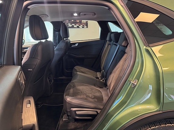 Ford Kuga 30 of 30