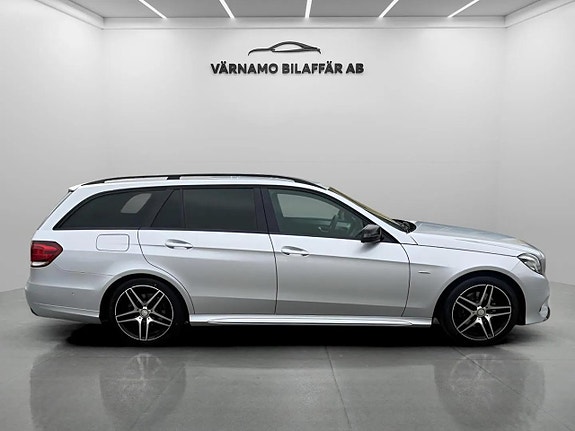 Mercedes-Benz E220 5 of 5