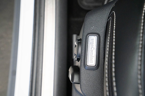 Volkswagen Passat Alltrack 20 of 24