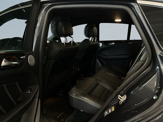 Mercedes-Benz GLE63 13 of 24