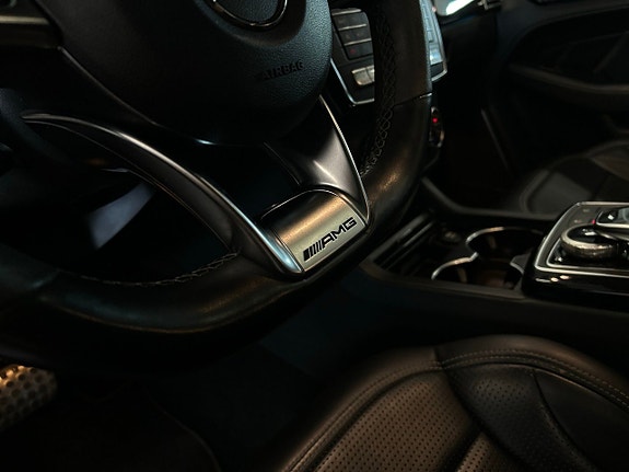 Mercedes-Benz GLE63 19 of 24
