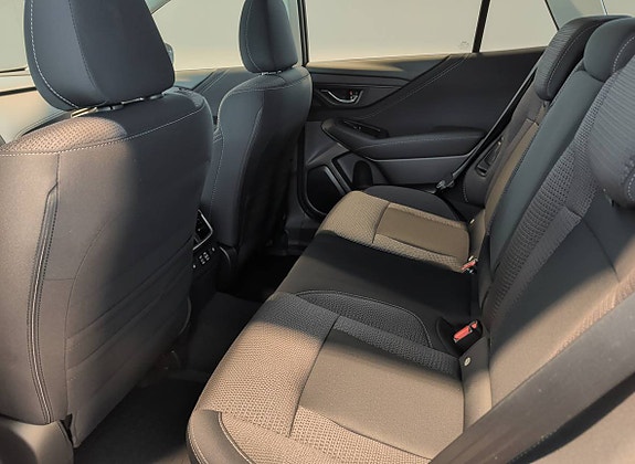 Subaru Outback 4 of 5