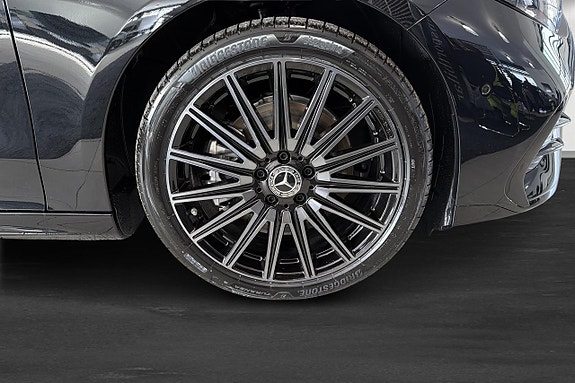 Mercedes-Benz CLA250+ 5 of 13