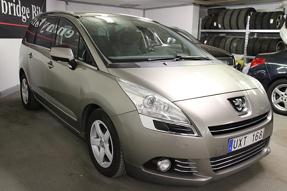 Peugeot 5008 3 of 5