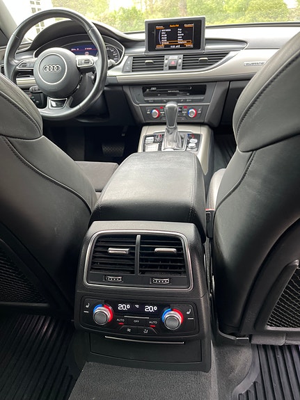 Audi A6 allroad 12 of 17