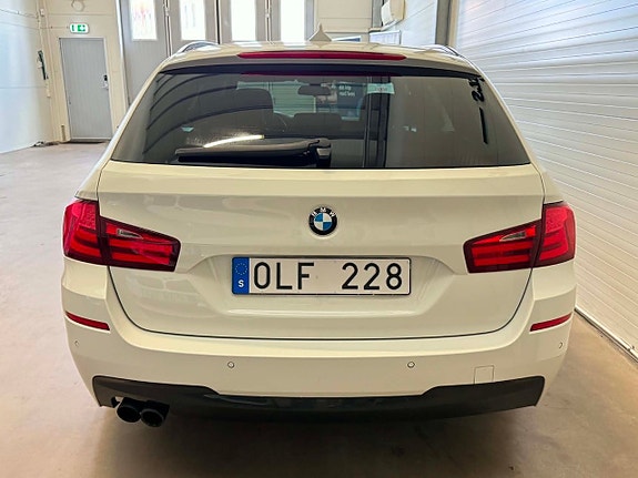 BMW 523i 5 of 5