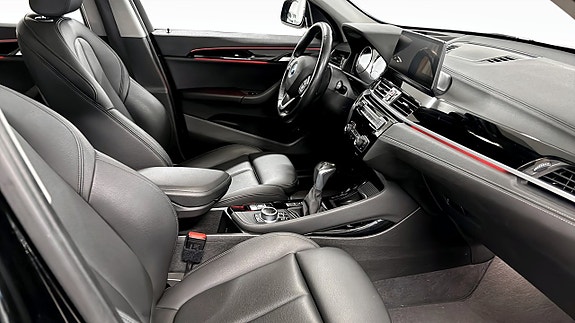 BMW X1 3 of 5