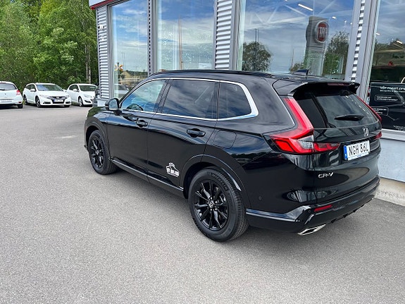 Honda CR-V 2 of 3