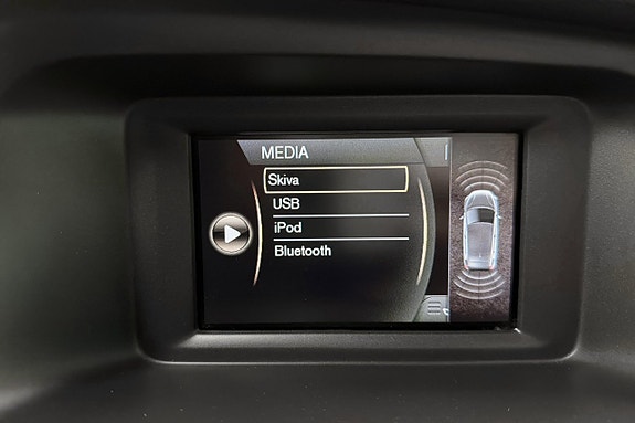 Volvo V40 15 of 22