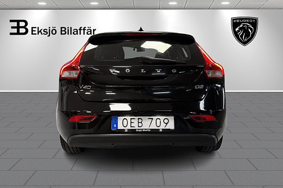 Volvo V40 6 of 22
