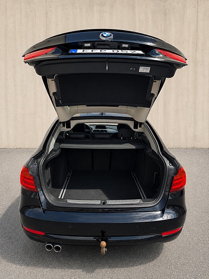BMW 320d 5 of 7