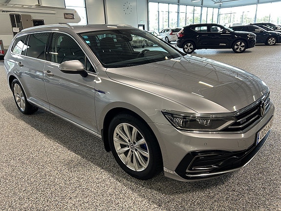 Volkswagen Passat 5 of 5
