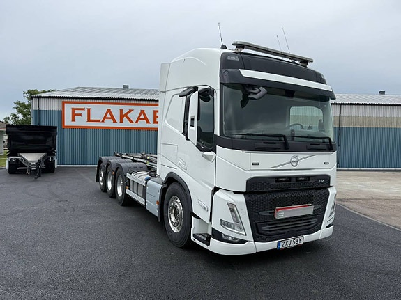 VOLVO FM 8x4 TRIDEM LÅGMIL LASTVÄXLARE 7 of 10