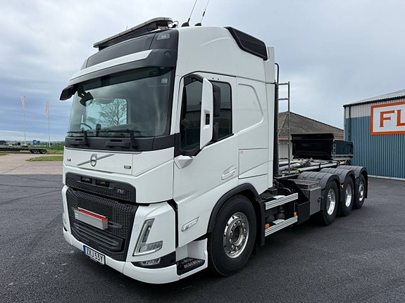 VOLVO FM 8x4 TRIDEM LÅGMIL LASTVÄXLARE