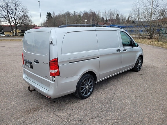 Mercedes-Benz Vito 119 3 of 5