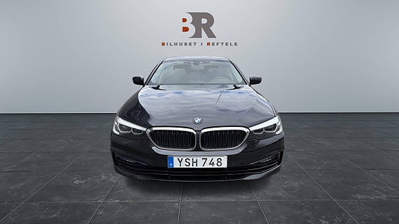 BMW 520d 2 of 5
