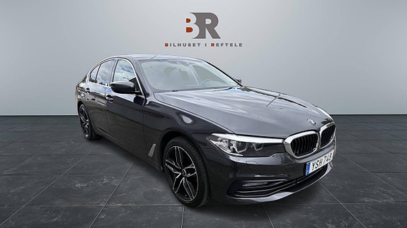 BMW 520d 3 of 5