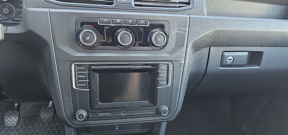 Volkswagen Caddy 17 of 22