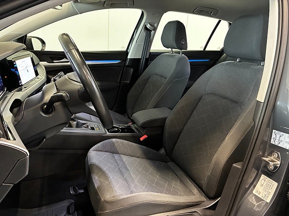 Volkswagen Golf VIII 7 of 18