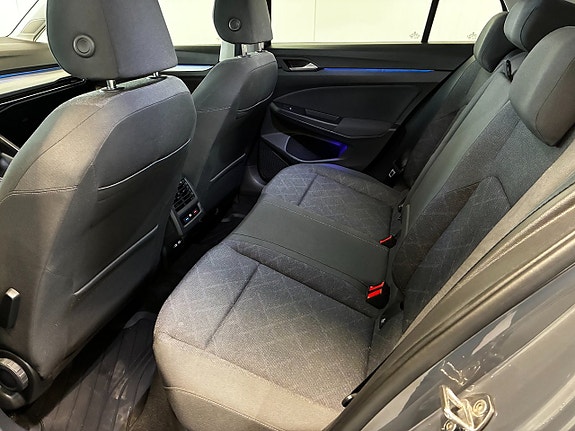 Volkswagen Golf VIII 8 of 18