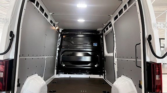 Renault Master 6 of 9