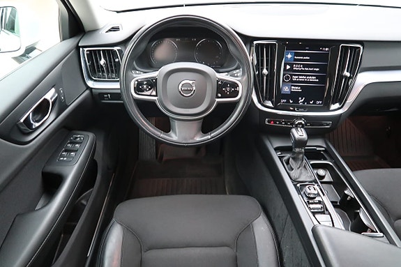Volvo V60 4 of 5