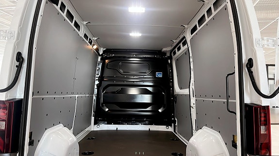 Renault Master 6 of 9