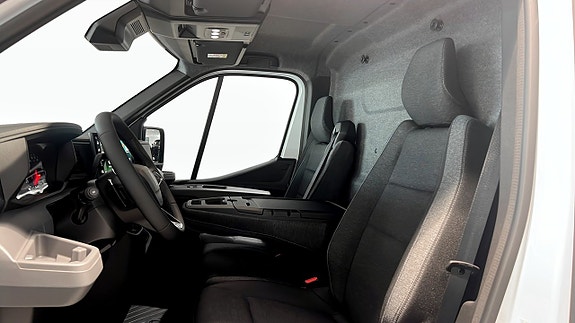 Renault Master 9 of 9