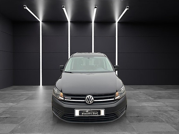 Volkswagen Caddy Maxi 2 of 5