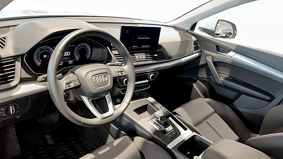 Audi Q5 3 of 5