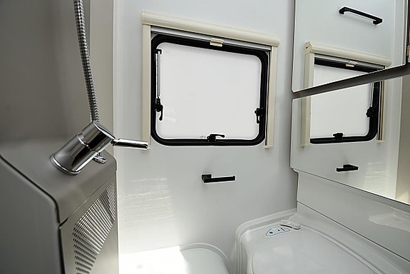 Adria 532 UL Adora, Långbäddar 26 of 27