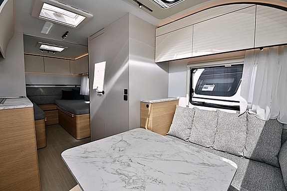 Adria 532 UL Adora, Långbäddar 11 of 27