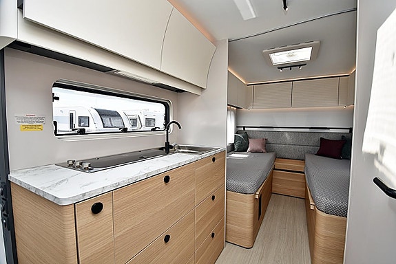 Adria 532 UL Adora, Långbäddar 14 of 27