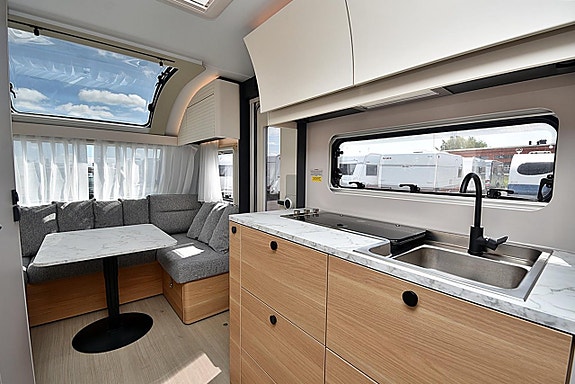 Adria 532 UL Adora, Långbäddar 21 of 27