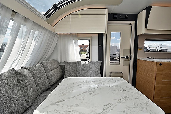 Adria 532 UL Adora, Långbäddar 8 of 27