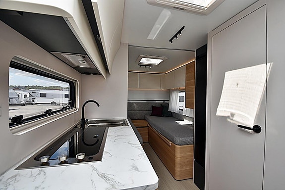 Adria 532 UL Adora, Långbäddar 13 of 27