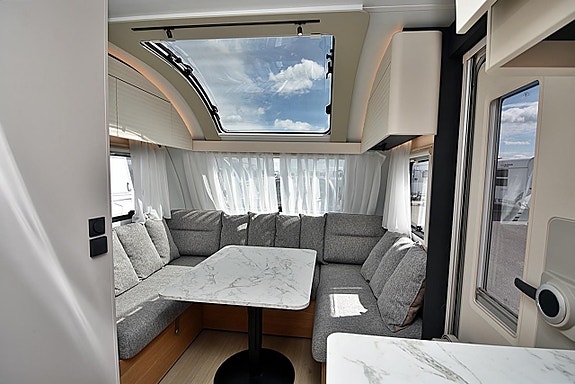 Adria 532 UL Adora, Långbäddar 24 of 27
