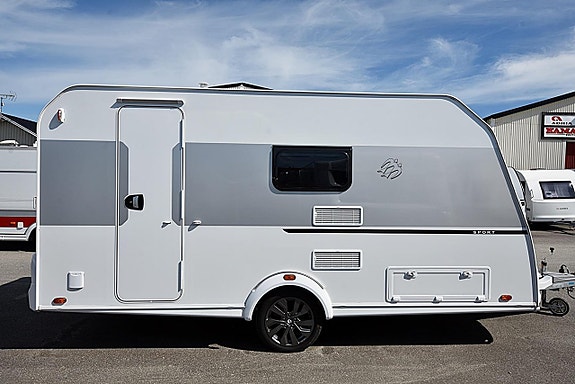 Knaus 420 QD Sport, Dubbelbädd 3 of 5