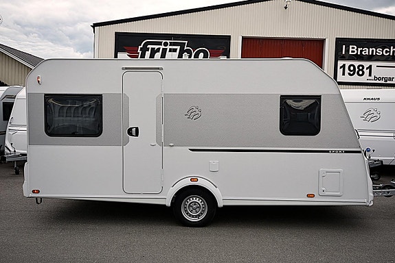 Knaus 450 FU Sport, Dubbelbädd 4 of 5