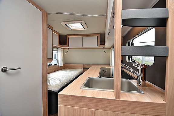 Knaus 460 EU Sport, Långbäddar 11 of 27