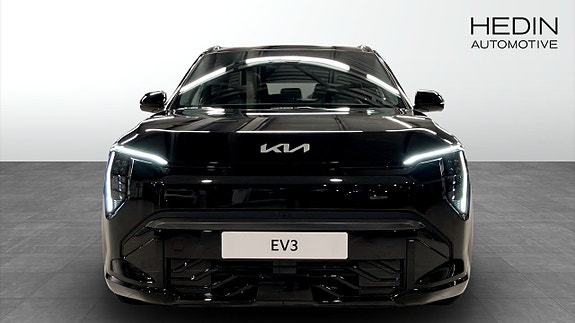 Kia EV3 2 of 24