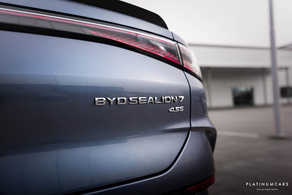 BYD Sealion 7 25 of 29