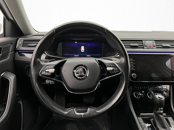 Skoda Superb 12 of 30
